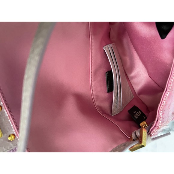 Sold！Fendi  pink mini baguette - Picture 6 of 6